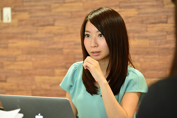 女性向けのキュレーションメディア「4meee！」のライター事情について話す桑山友美氏の写真